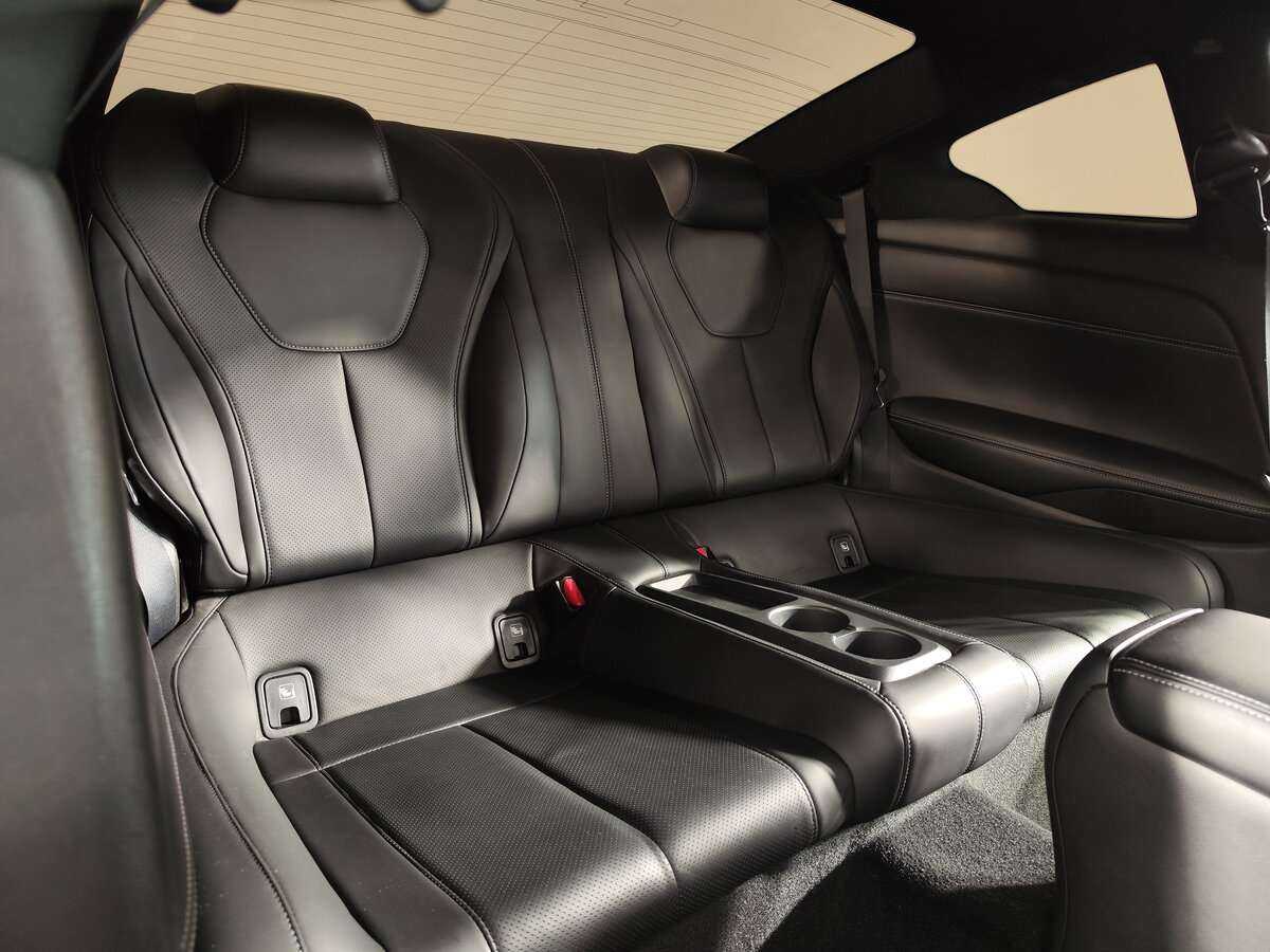 Infiniti Q60, 2017 Фото №10