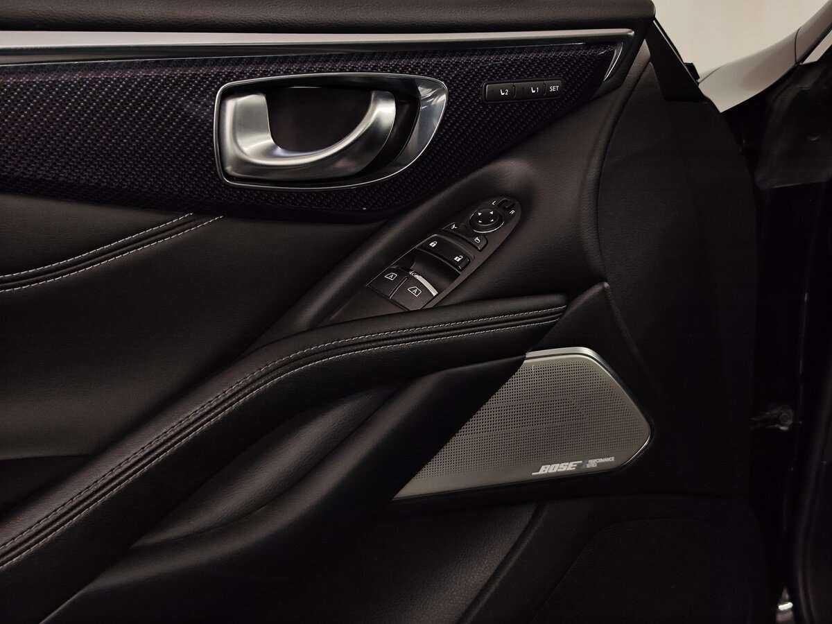 Infiniti Q60, 2017 Фото №26