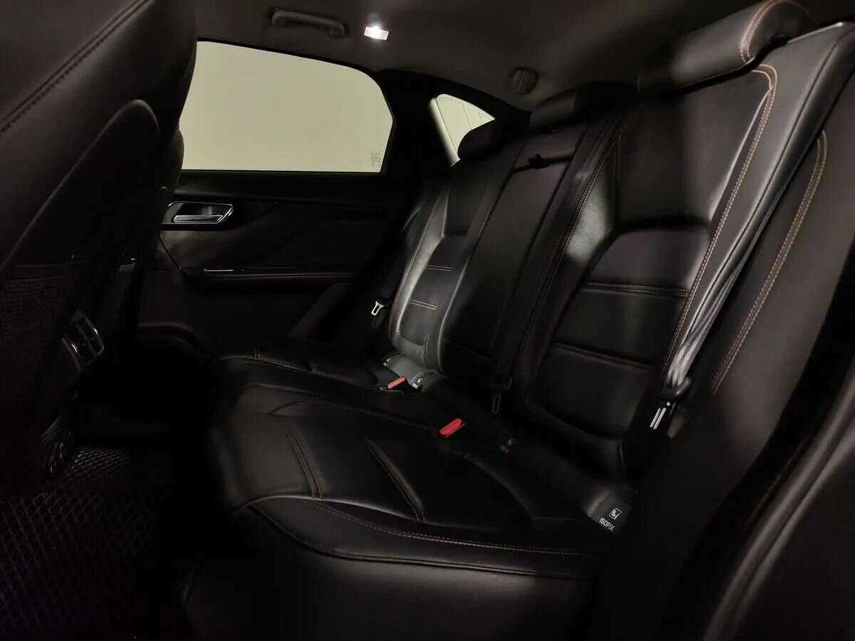 Jaguar F-Pace, 2017 - 121 001 км. | Фото №8