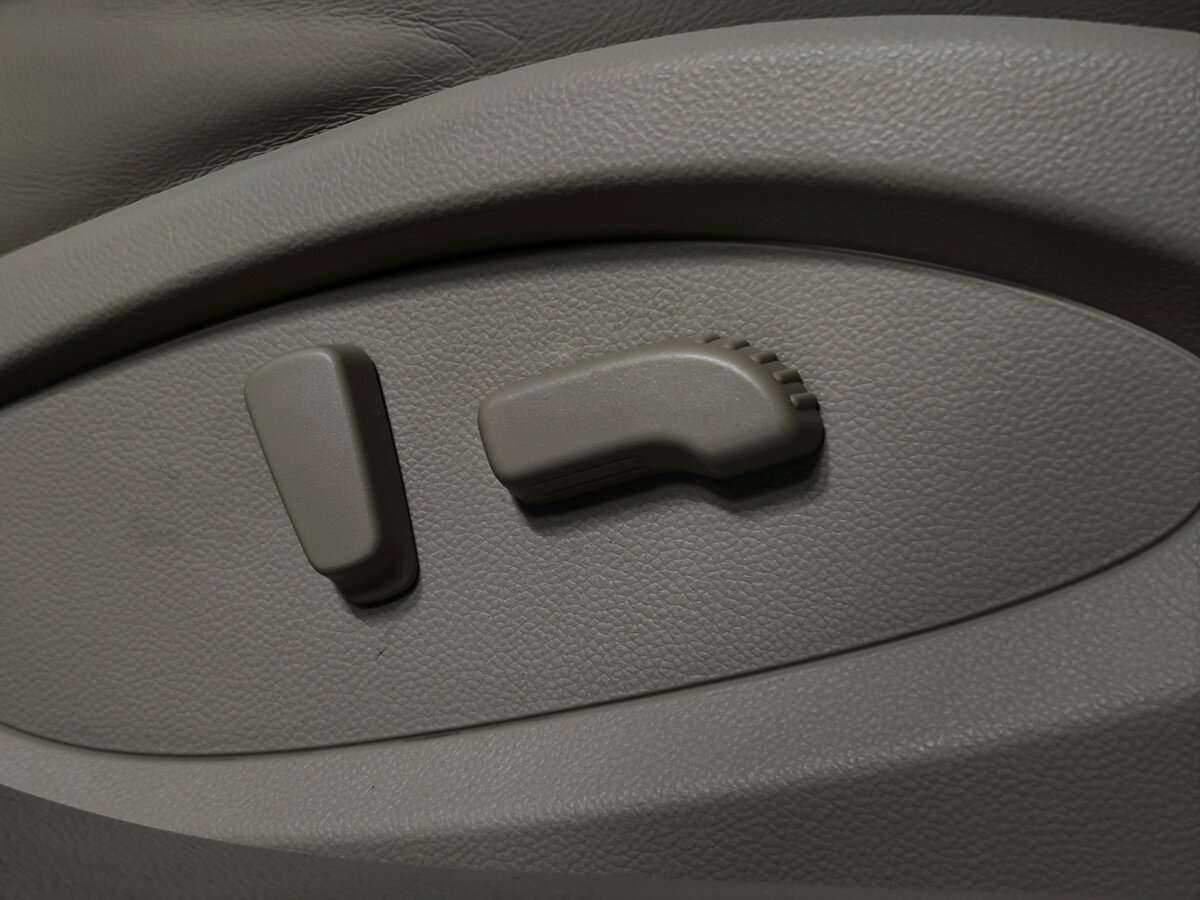 Infiniti FX37, 2010 Фото №13