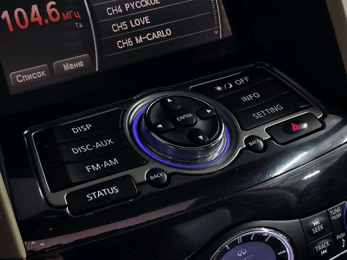 Infiniti FX37, 2010 Фото №20