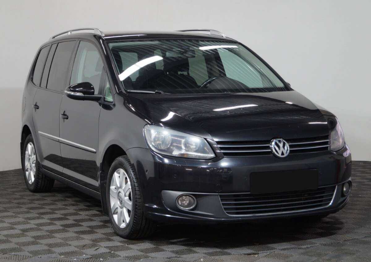 Volkswagen Touran, 2012 - 172 000 км. | Фото №2