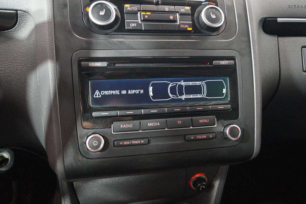 Volkswagen Touran, 2012 Фото №17