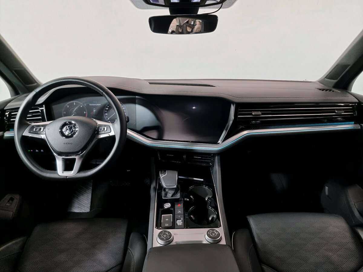 Volkswagen Touareg, 2020 Фото №17