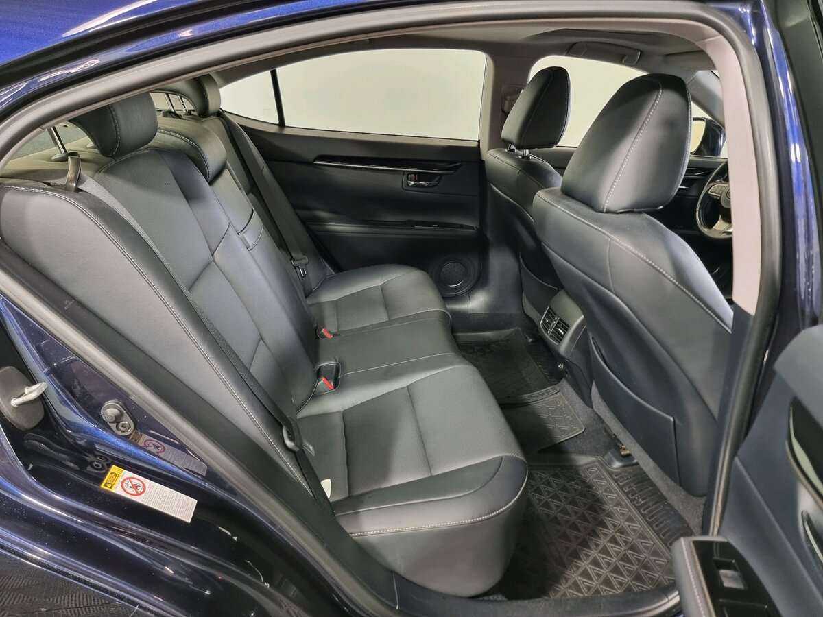 Lexus ES 200, 2016 Фото №14