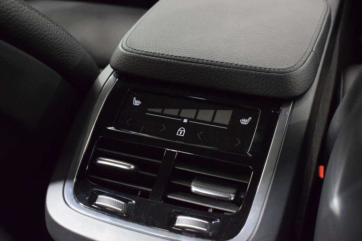Volvo S90, 2021 Фото №21