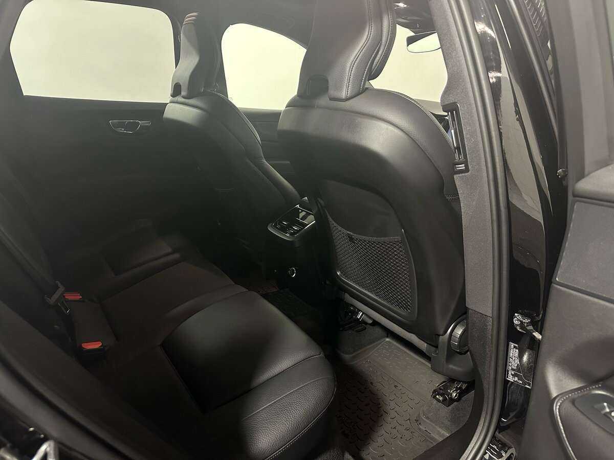 Volvo XC60, 2019 Фото №9
