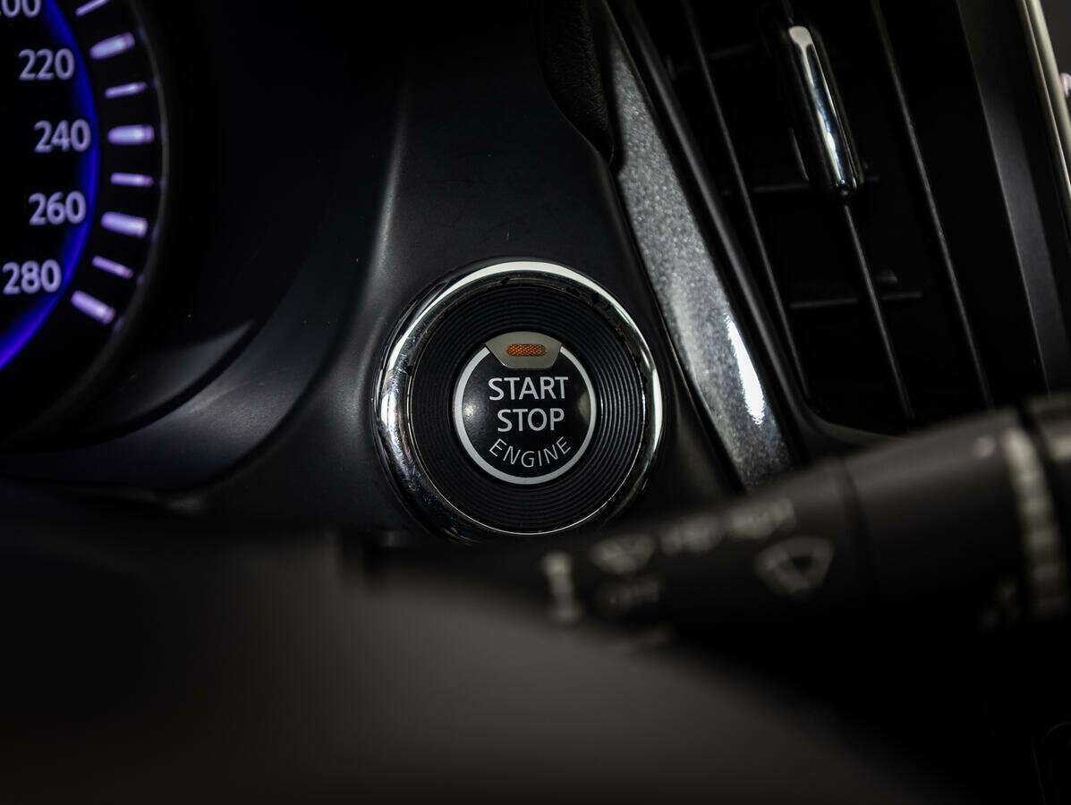 Infiniti Q50, 2014 Фото №12