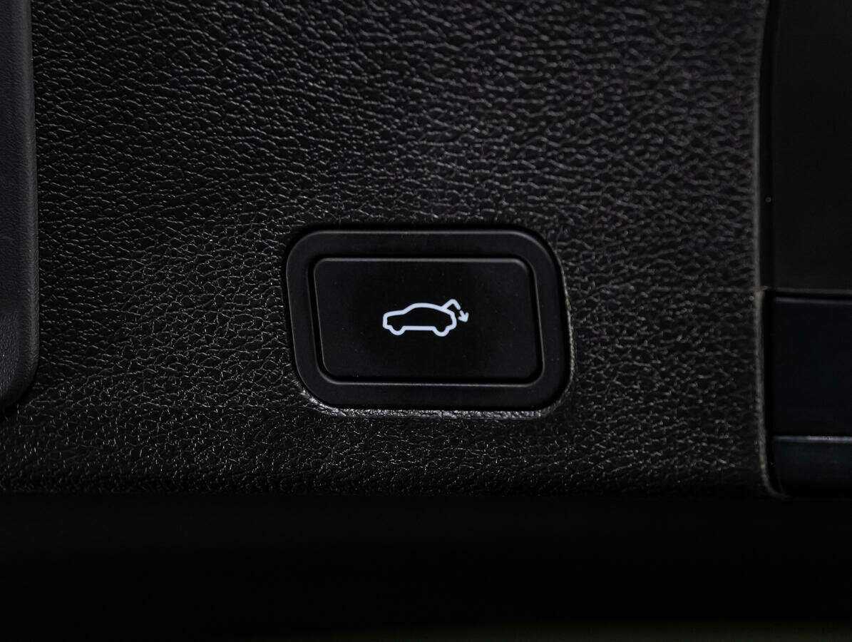 Geely Tugella, 2023 Фото №25