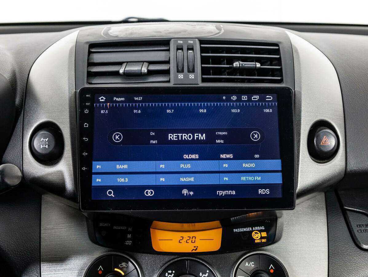 Toyota RAV4, 2010 Фото №15