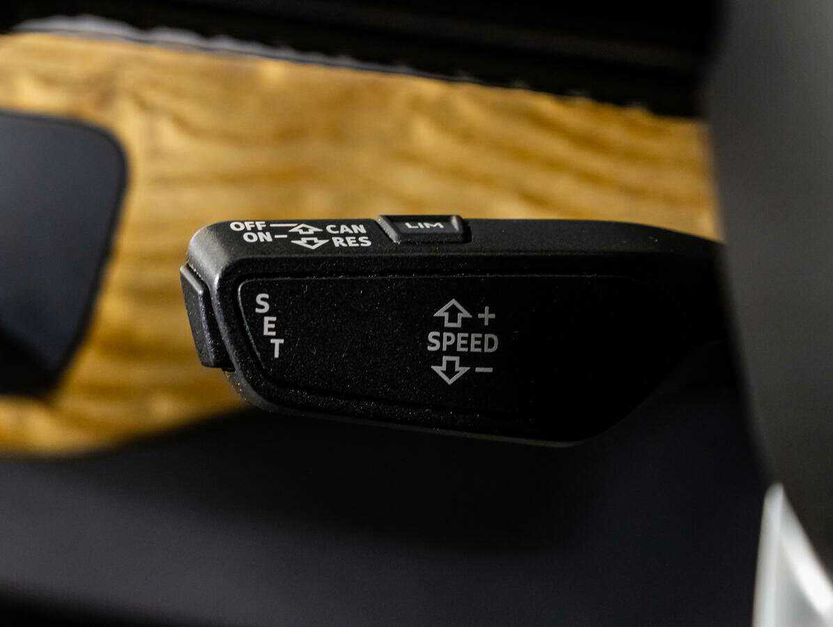 Audi Q7, 2016 Фото №21