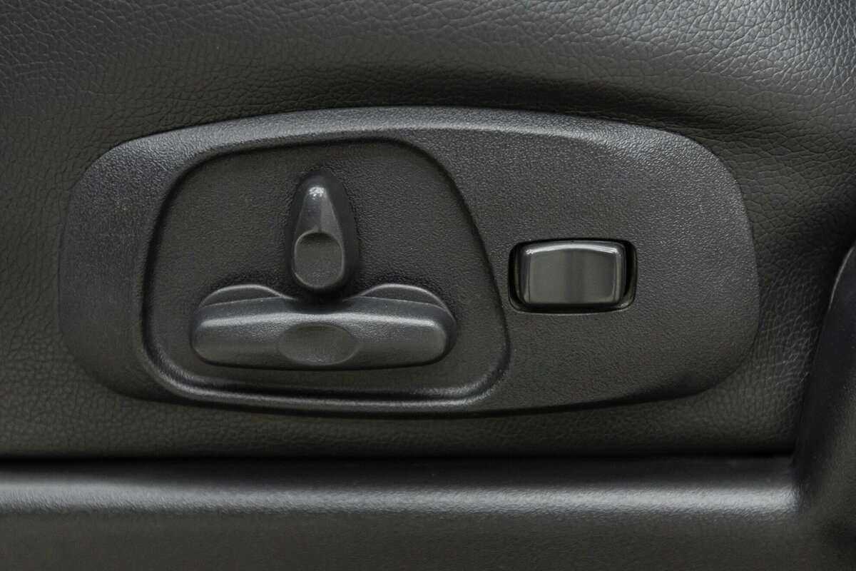 Mitsubishi Pajero, 2011 Фото №17