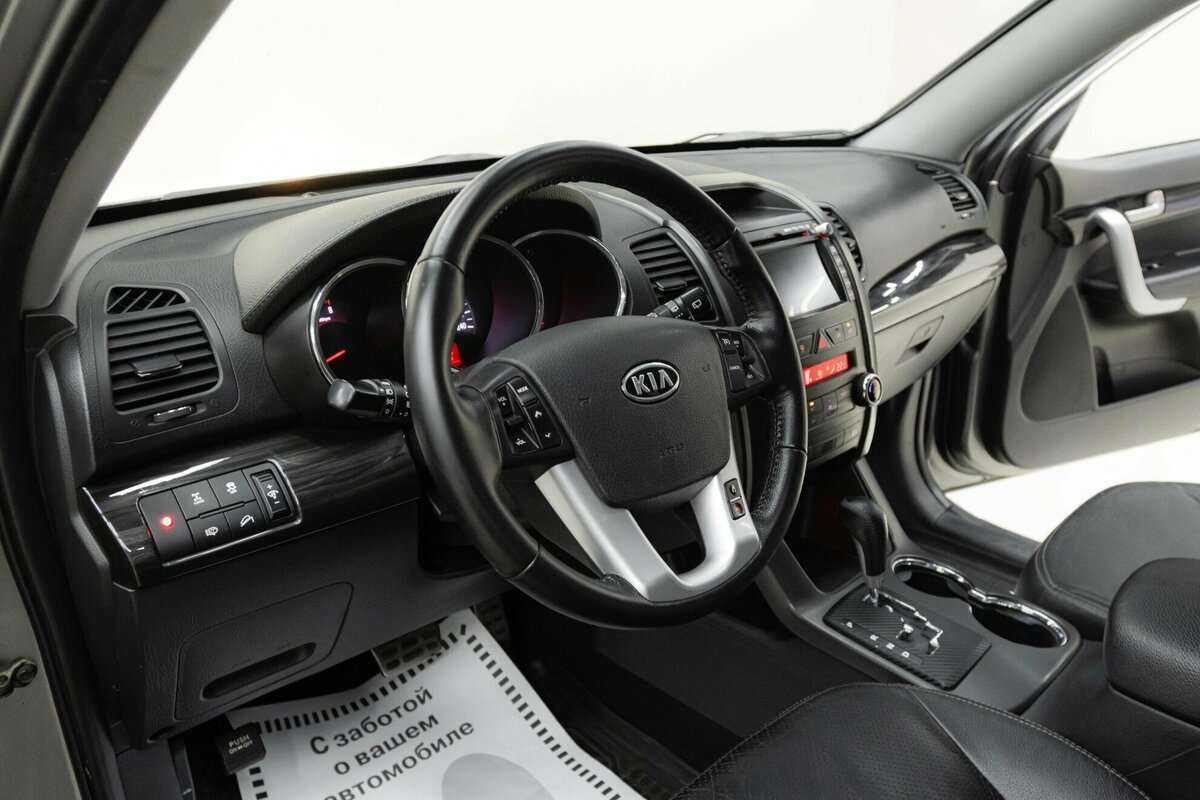 Kia Sorento, 2011 Фото №9