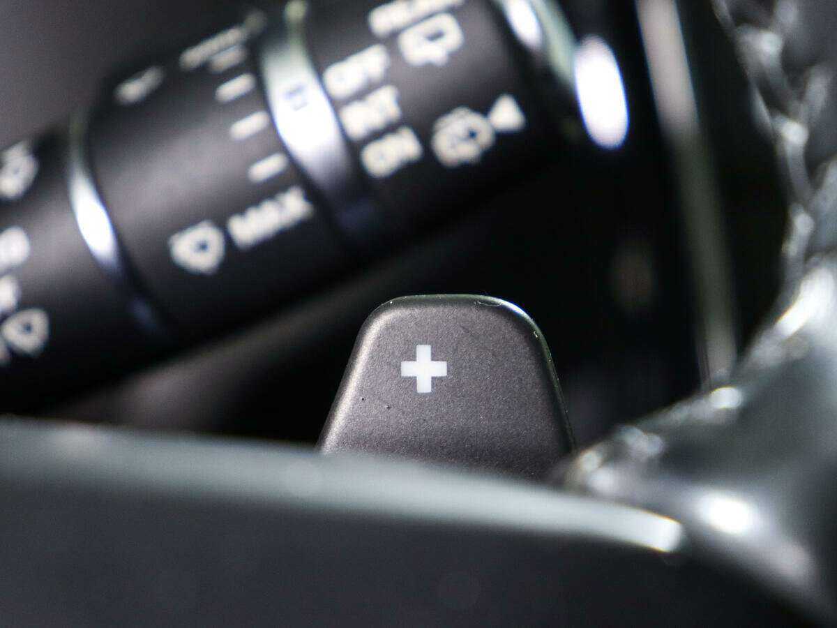 Jaguar F-Pace, 2016 Фото №14