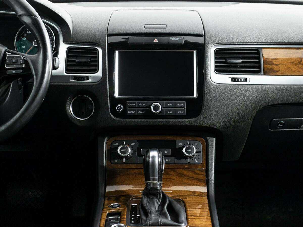Volkswagen Touareg, 2011 Фото №14