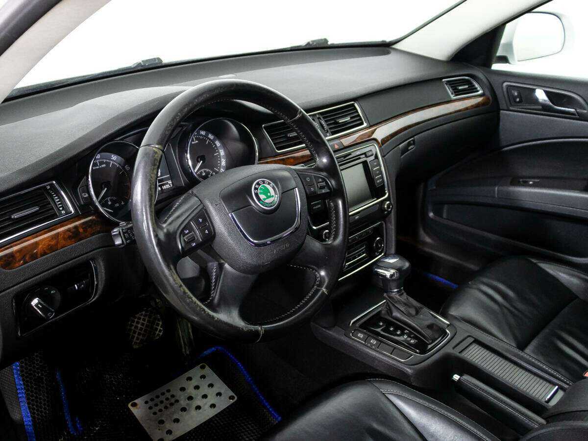 Skoda Superb, 2011 Фото №11