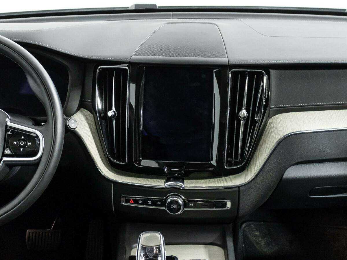 Volvo XC60, 2021 Фото №14