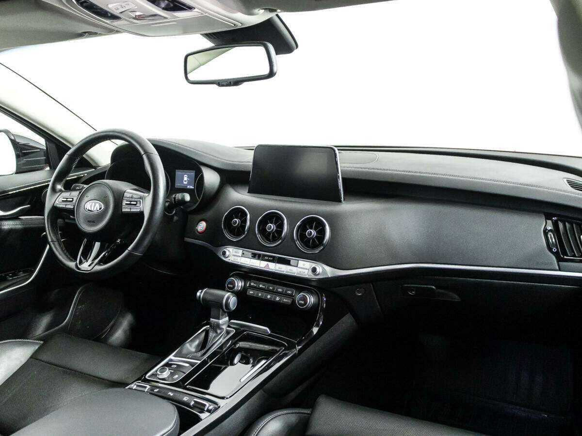 Kia Stinger, 2020 Фото №9