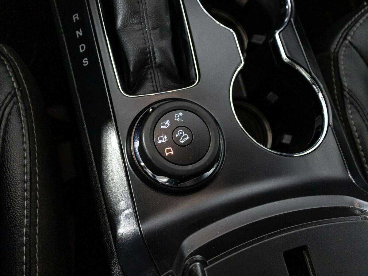 Ford Explorer, 2019 Фото №19