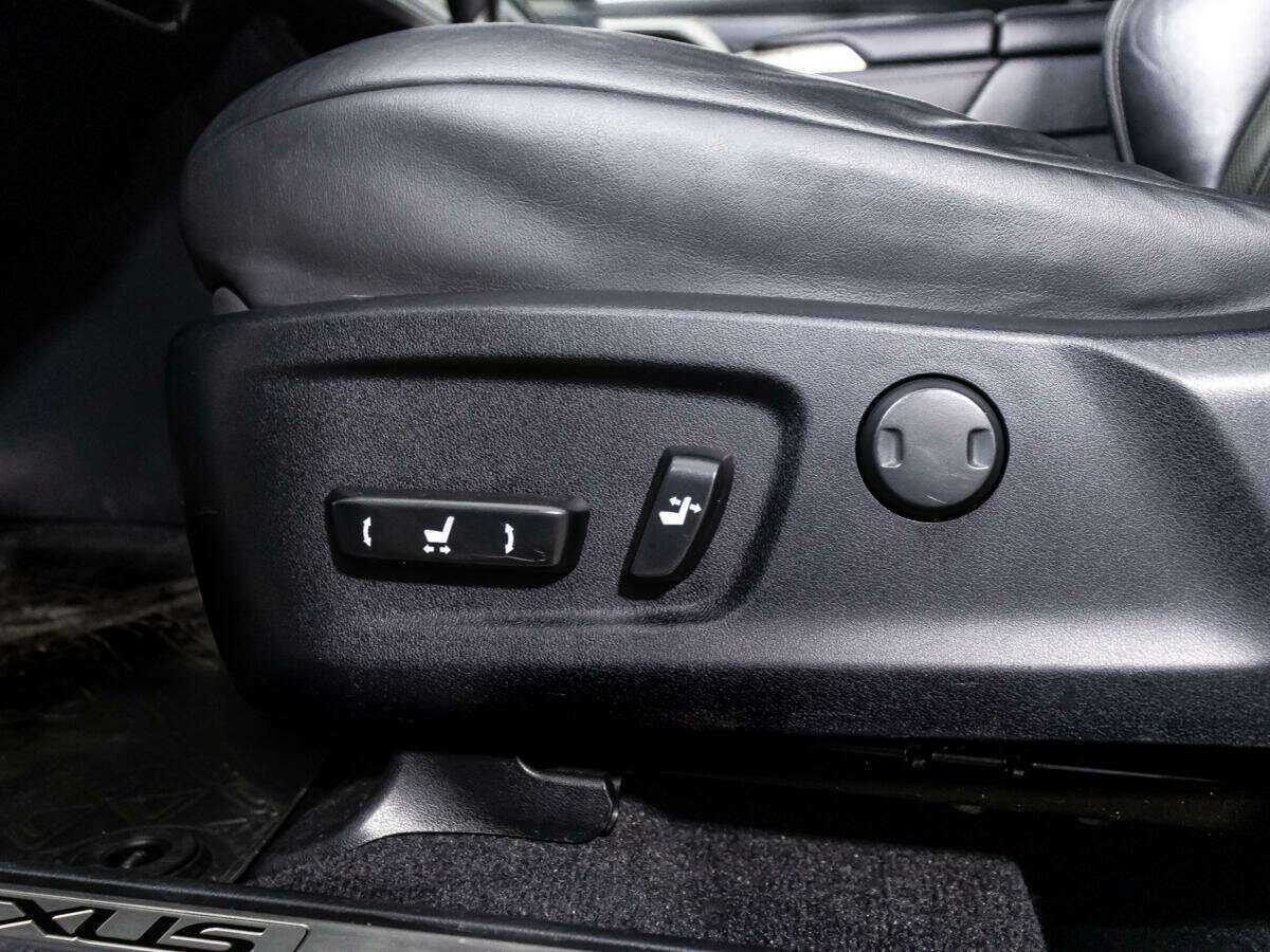 Lexus RX 200t, 2017 Фото №24