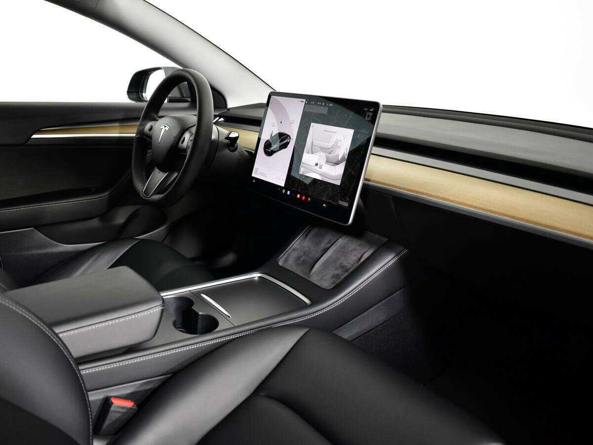 Tesla Model 3 Long Range, 2021 Фото №9