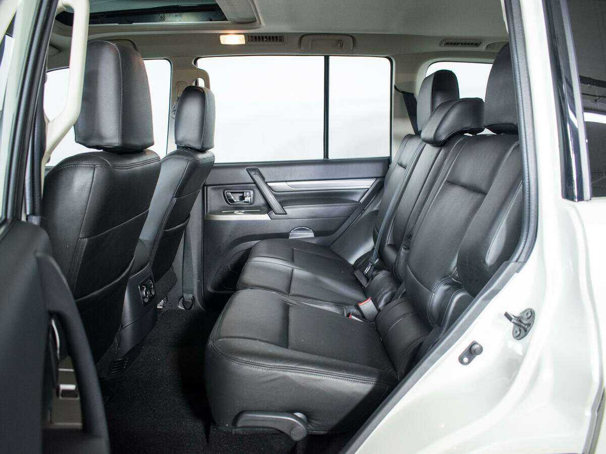 Mitsubishi Pajero, 2021 Фото №10