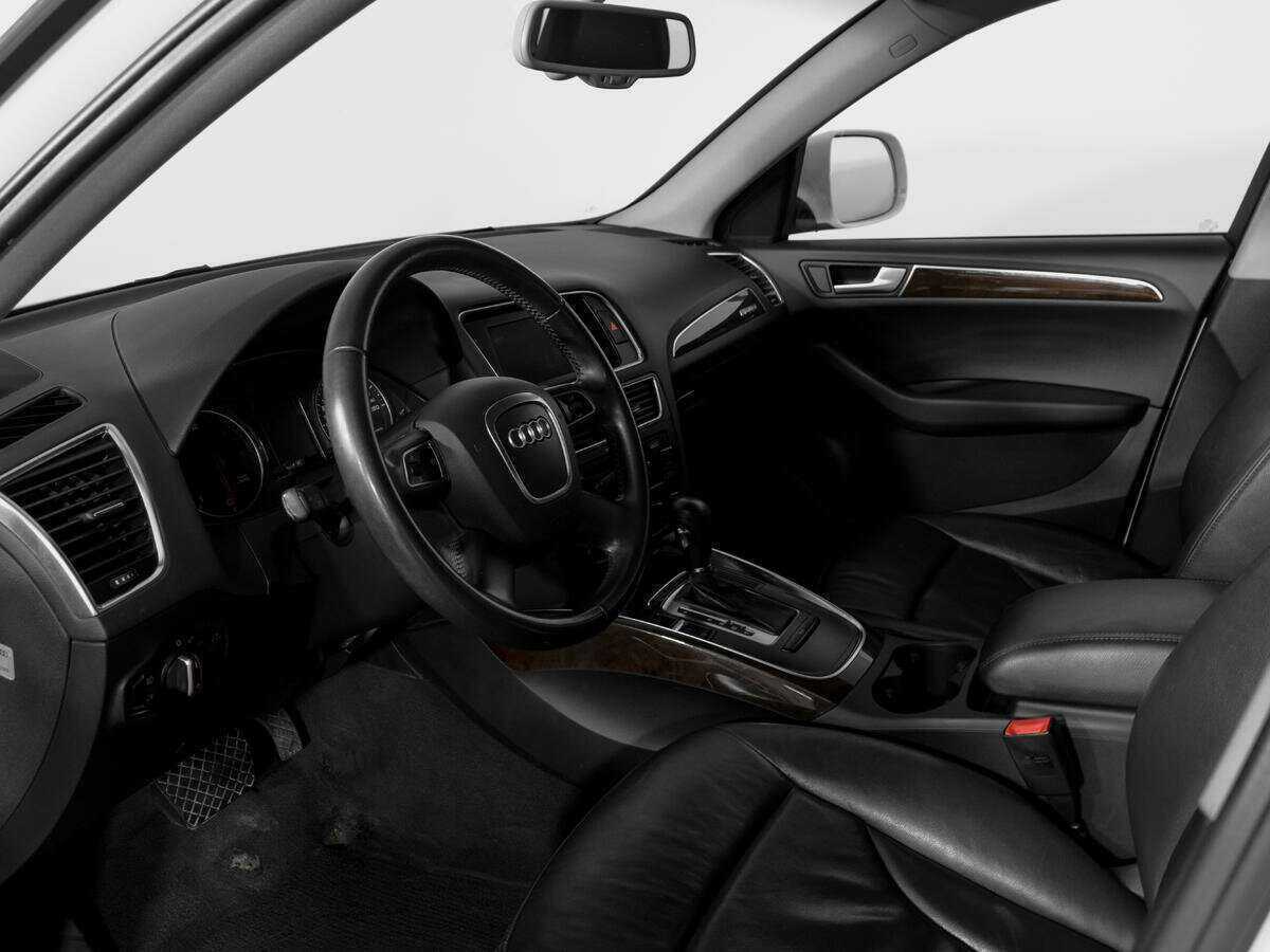 Audi Q5, 2011 Фото №16