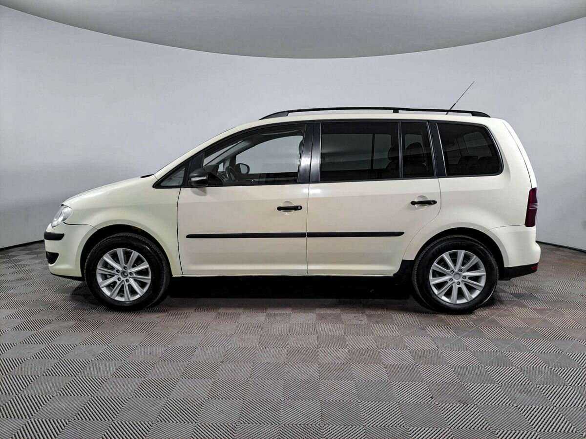 Volkswagen Touran, 2010 - 177 000 км. | Фото №8