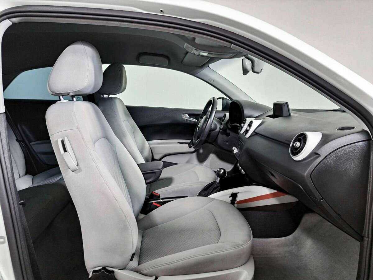 Audi A1, 2011 Фото №9