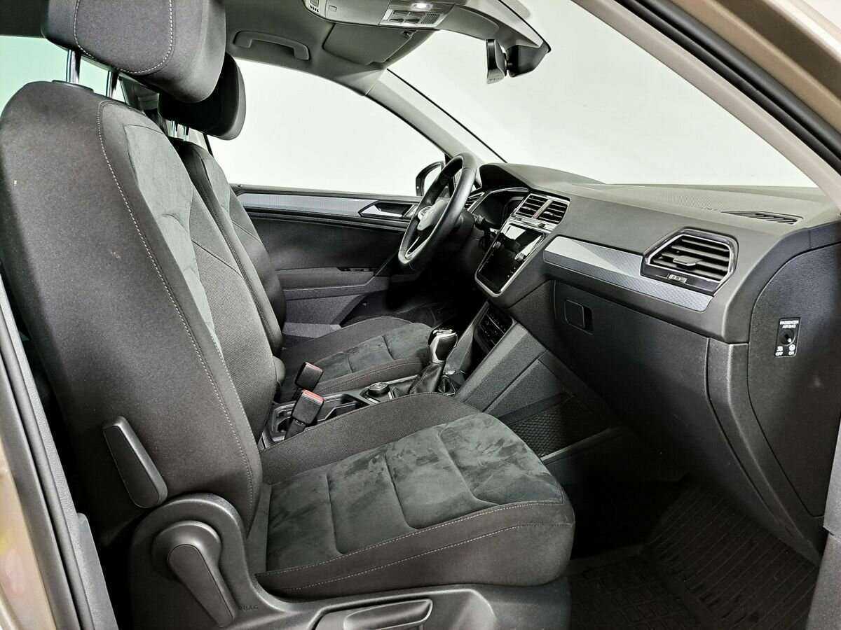 Volkswagen Tiguan, 2021 Фото №9