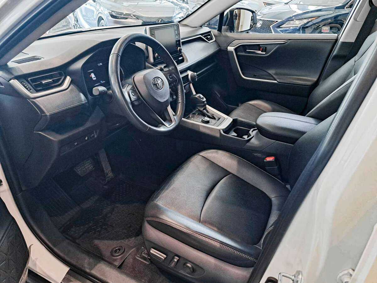 Toyota RAV4, 2021 Фото №14