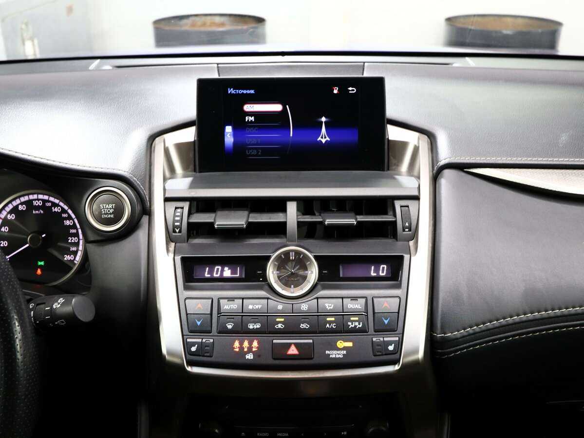 Lexus NX 200t, 2015 Фото №19