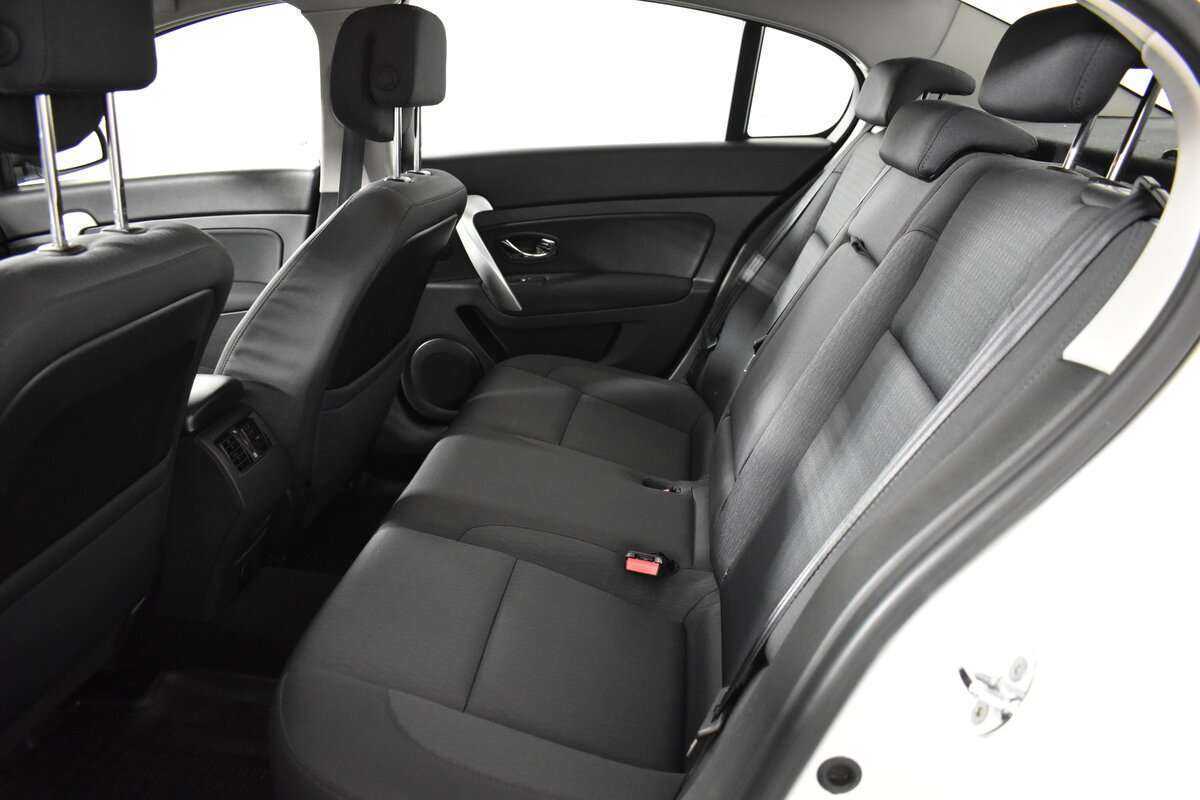 Renault Latitude, 2013 Фото №7