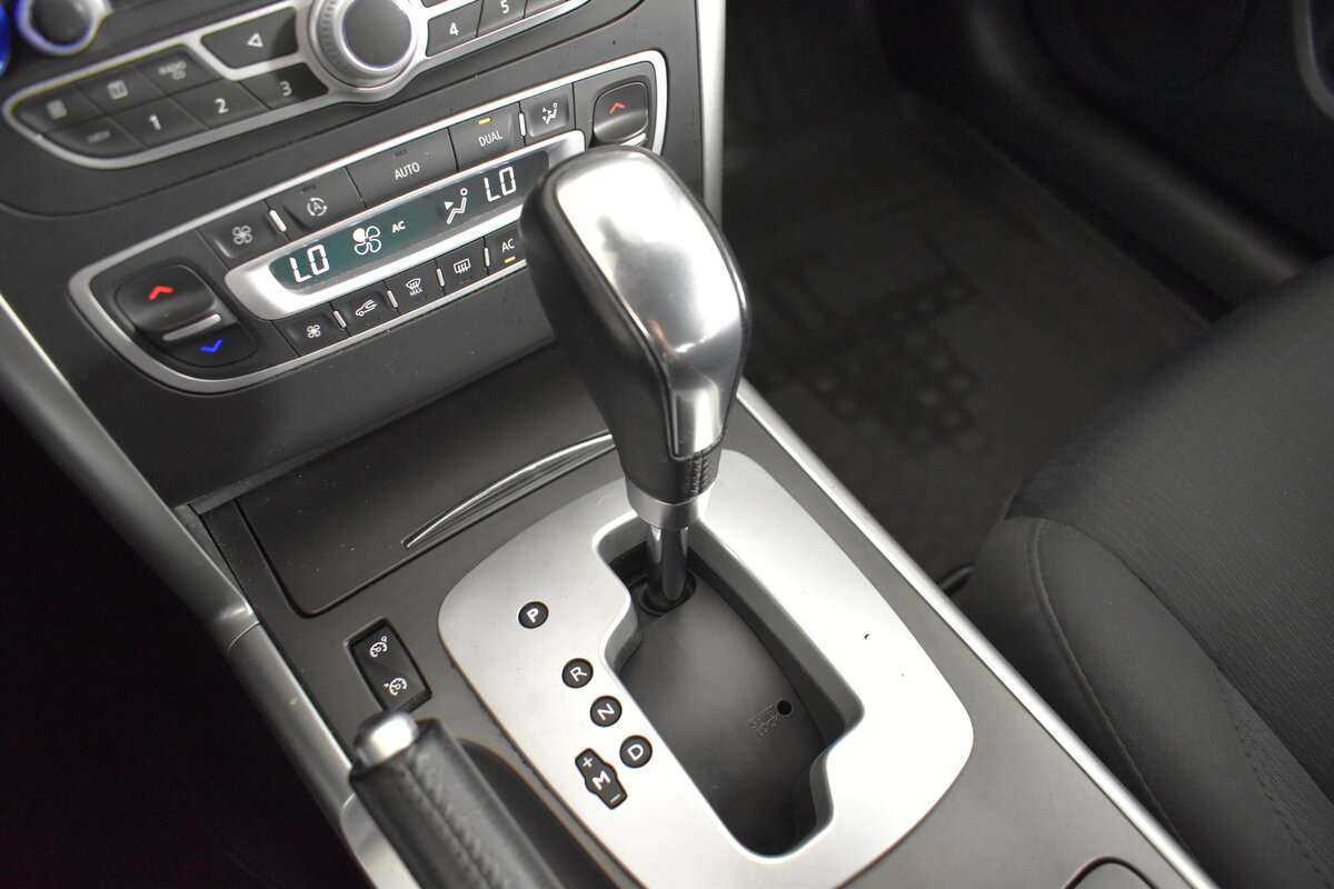 Renault Latitude, 2013 Фото №15