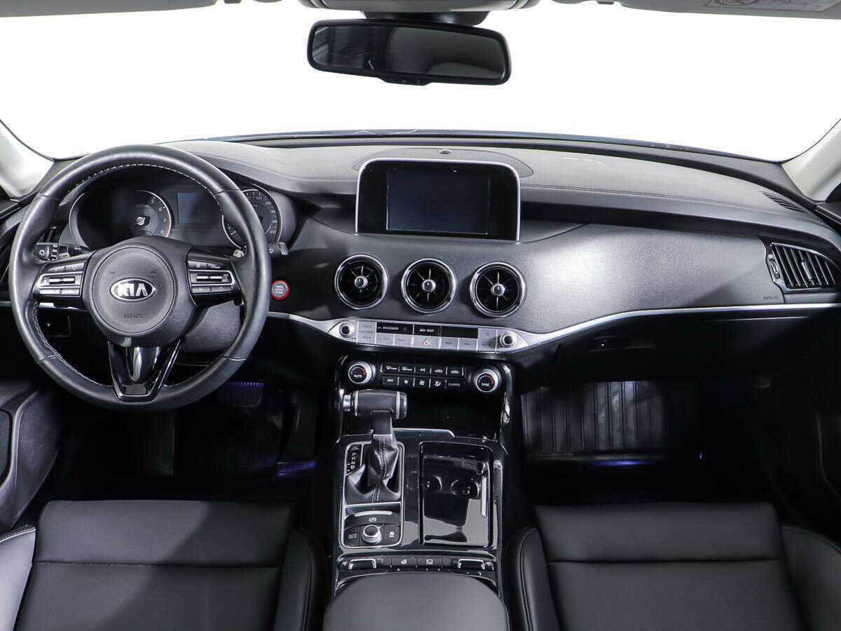 Kia Stinger, 2019 Фото №13