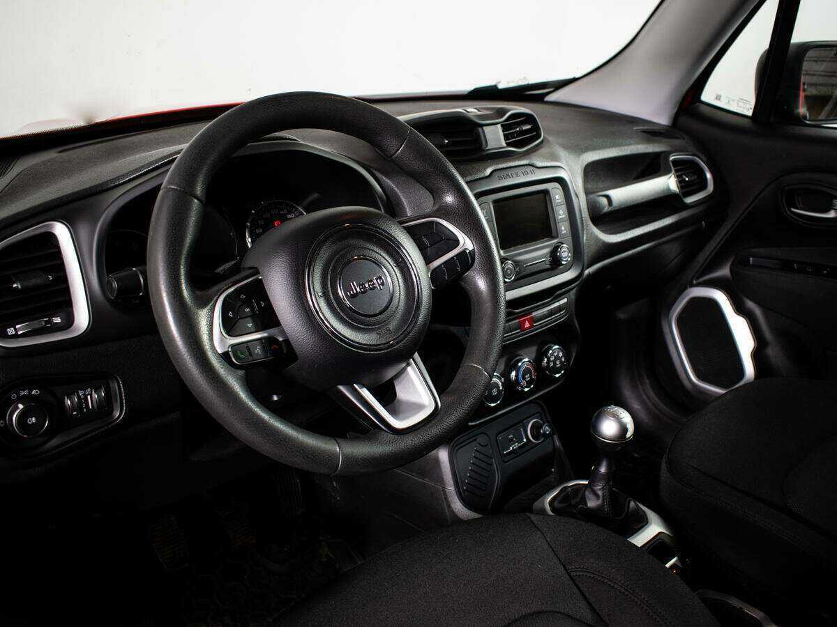 Jeep Renegade, 2017 Фото №10