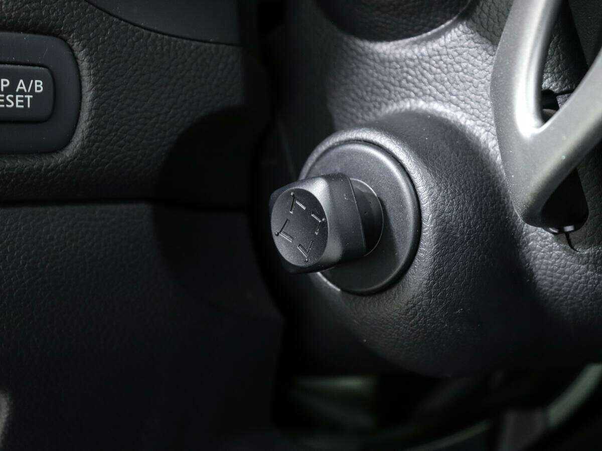 Infiniti FX37, 2011 Фото №23