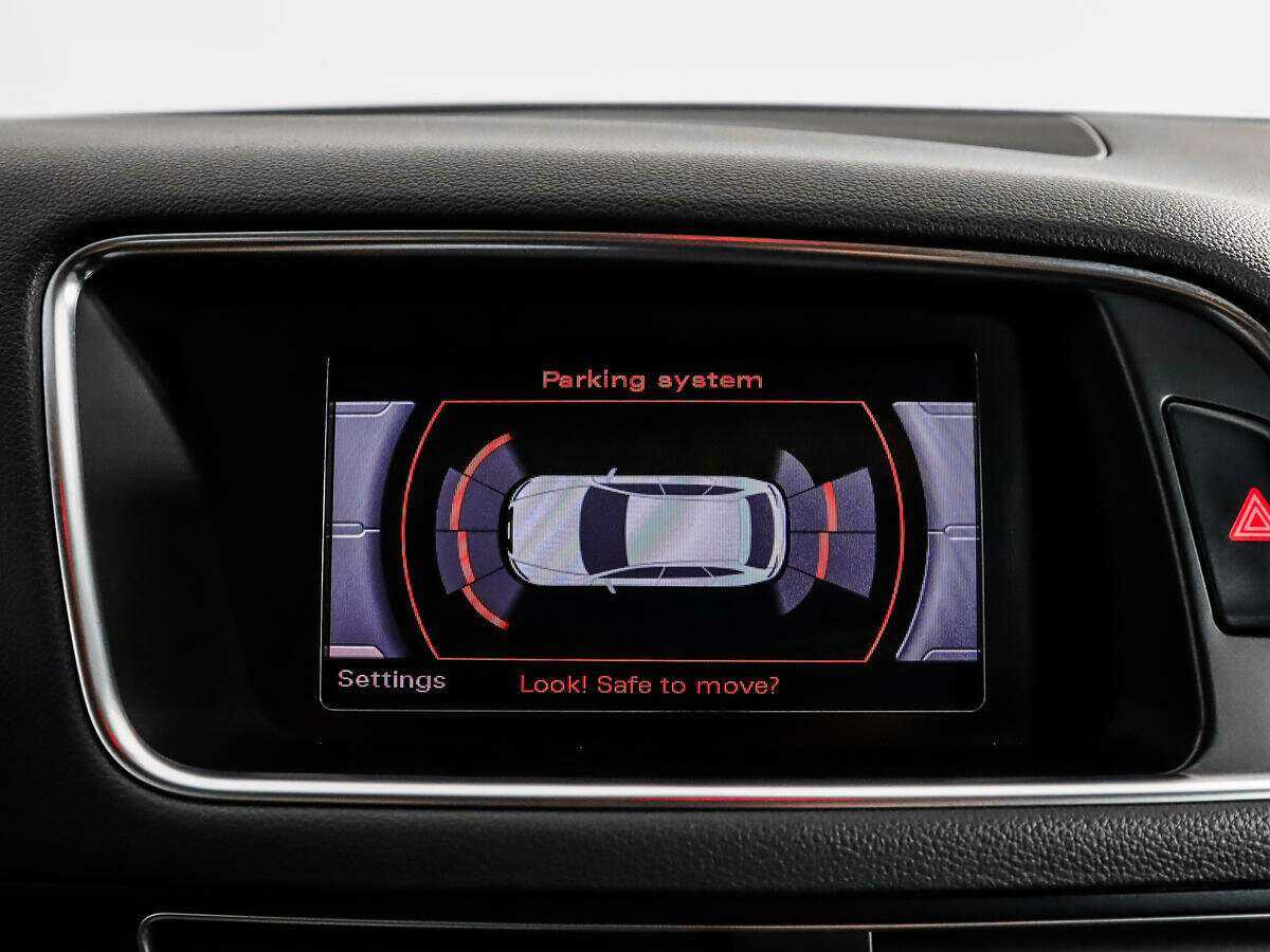 Audi Q5, 2010 Фото №17