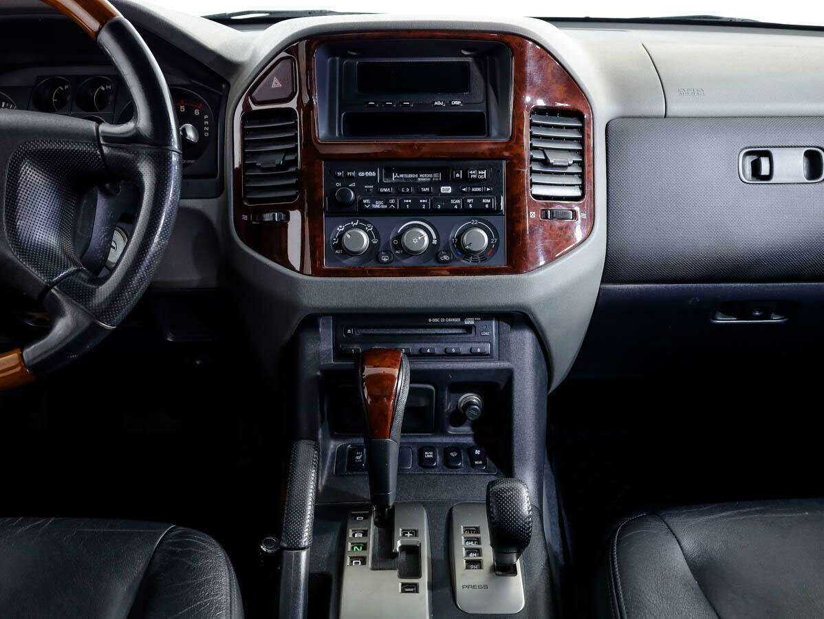 Mitsubishi Pajero, 2003 Фото №15
