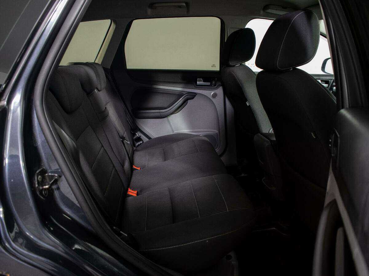 Ford Focus, 2010 Фото №8