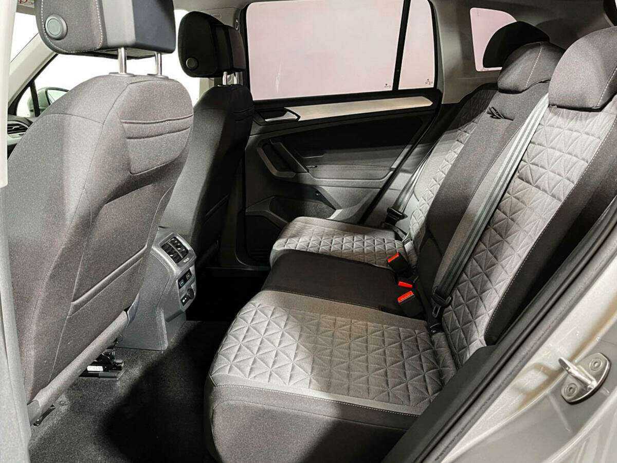 Volkswagen Tiguan, 2021 - 45 200 км. | Фото №8