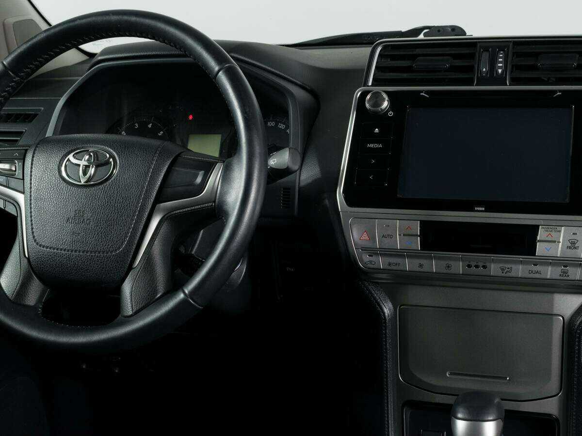 Toyota Land Cruiser Prado, 2018 Фото №11