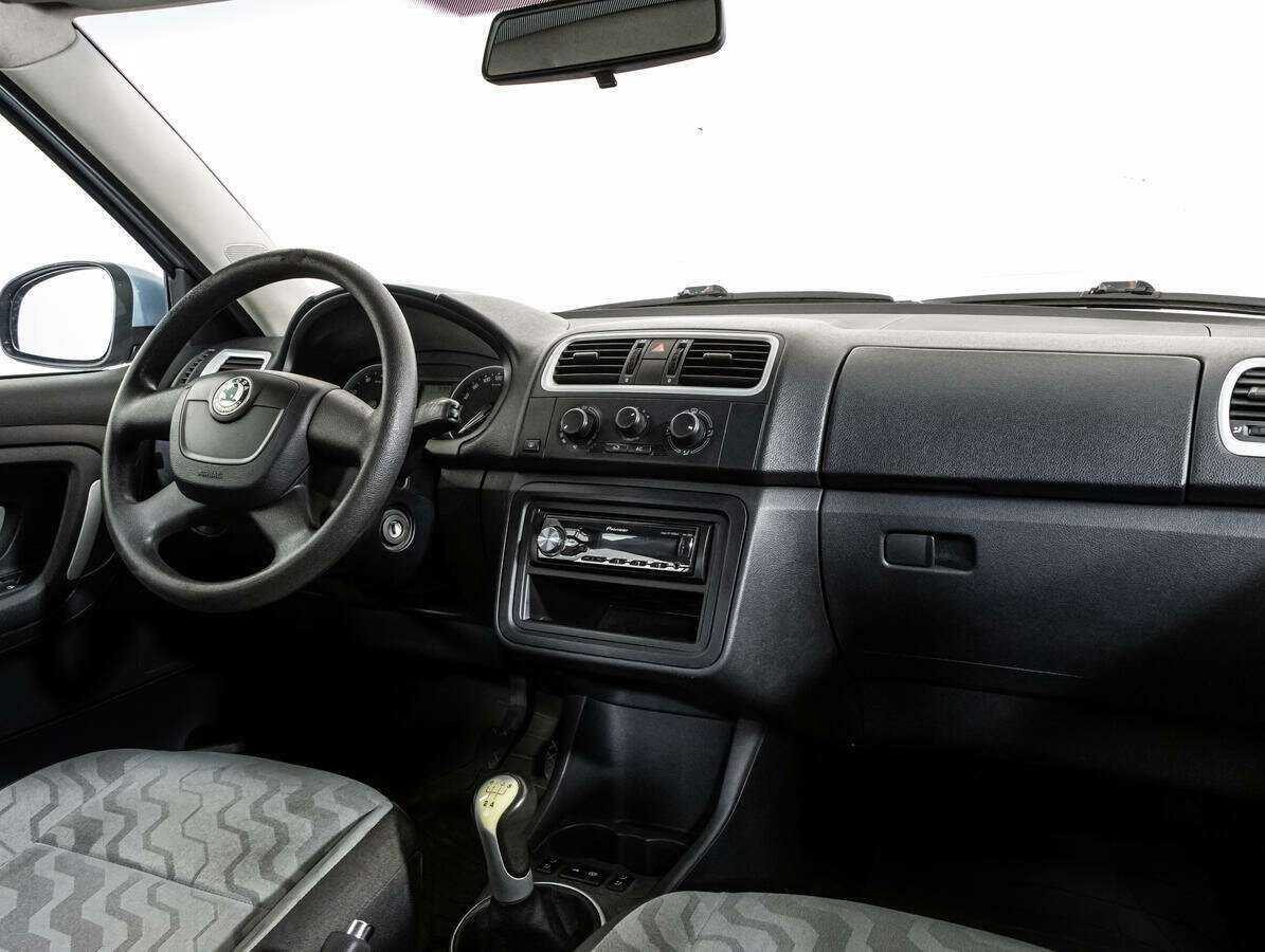 Skoda Fabia, 2010 Фото №9