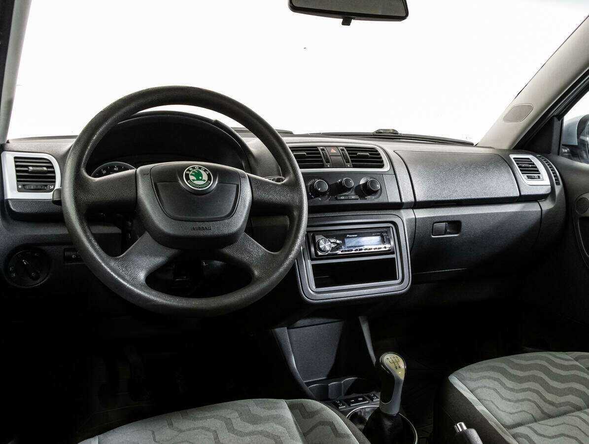 Skoda Fabia, 2010 Фото №11