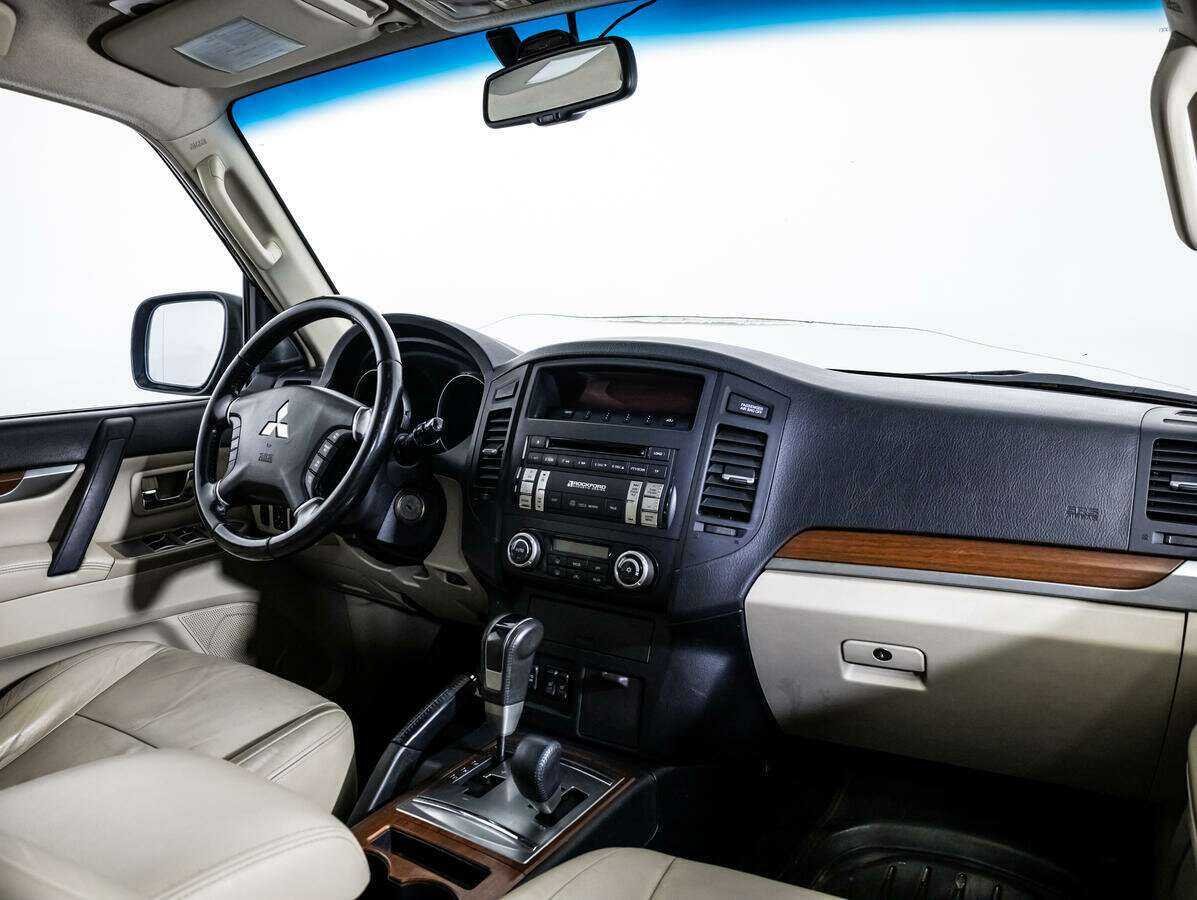 Mitsubishi Pajero, 2008 Фото №9