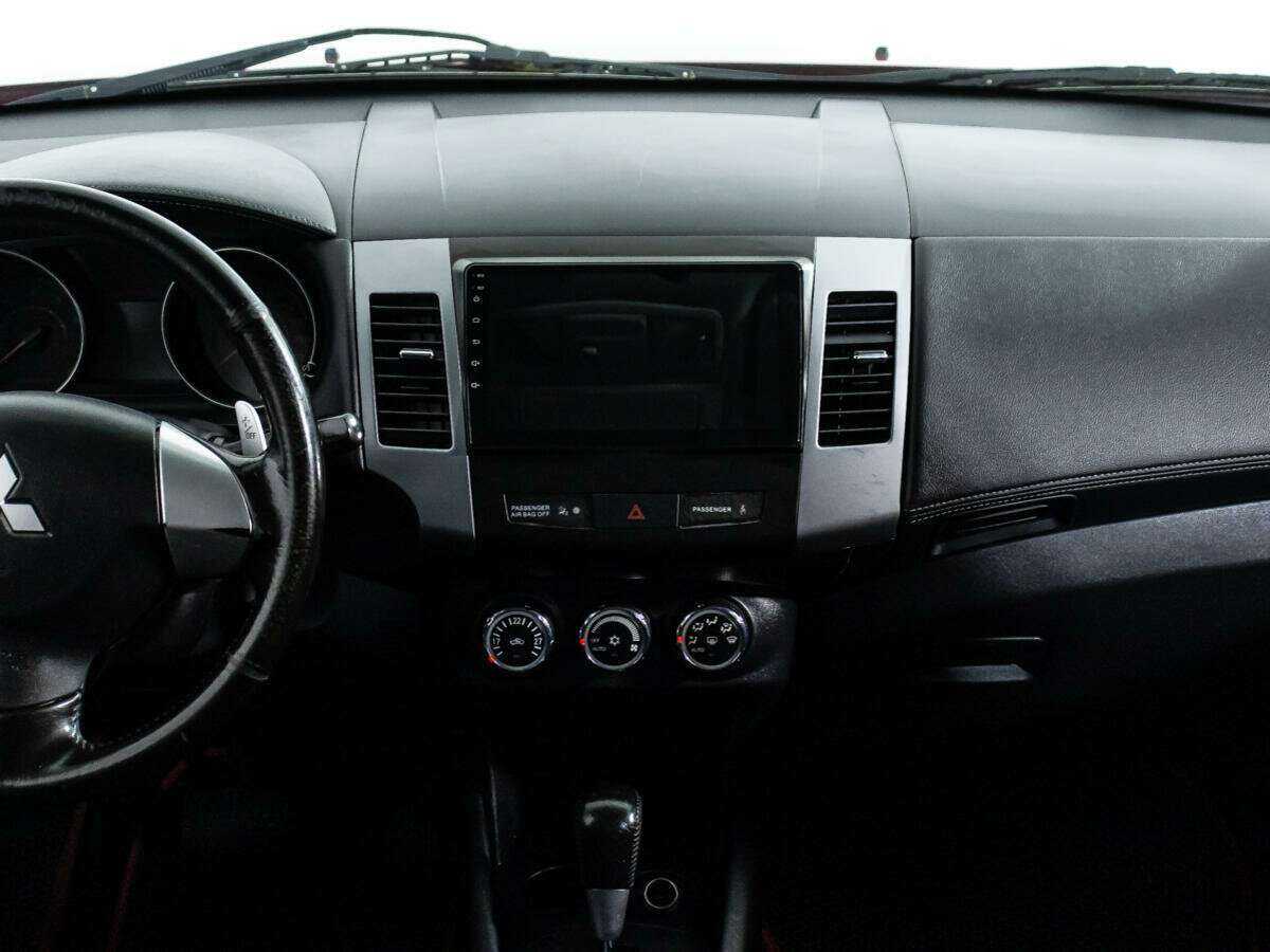 Mitsubishi Outlander, 2011 Фото №13