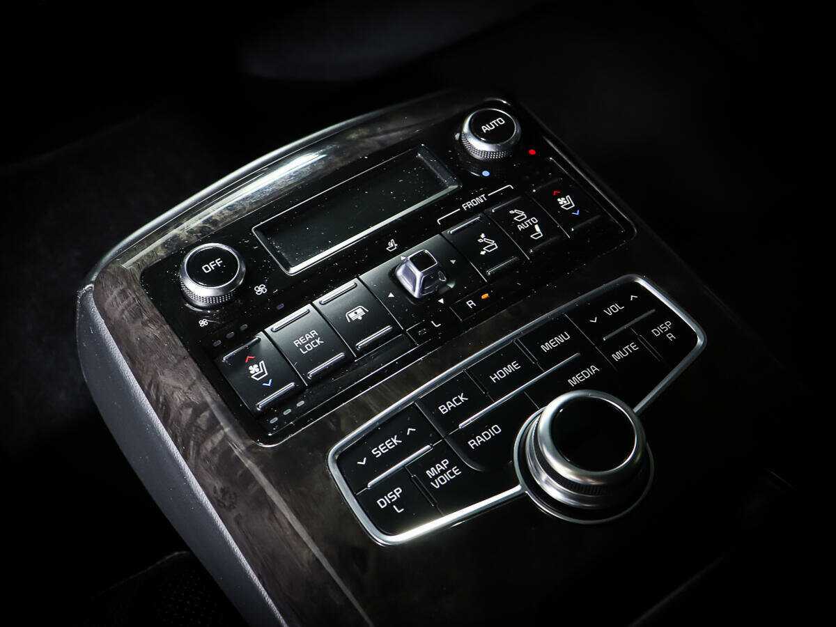 Kia Quoris, 2015 Фото №15