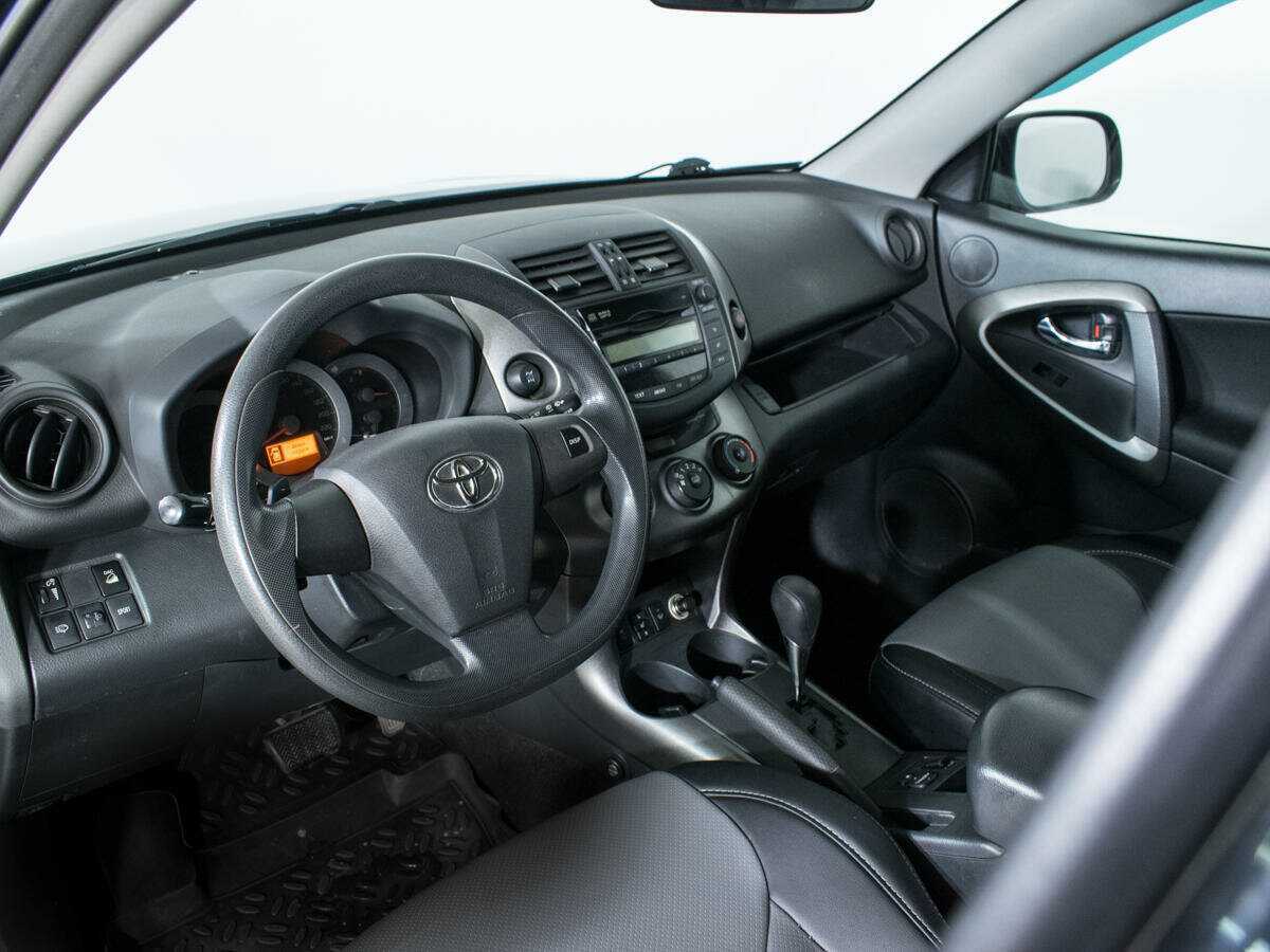 Toyota RAV4, 2011 Фото №13