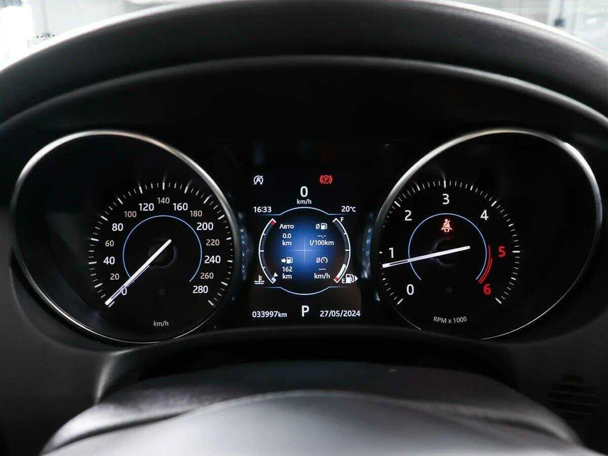 Jaguar XE, 2018 Фото №10