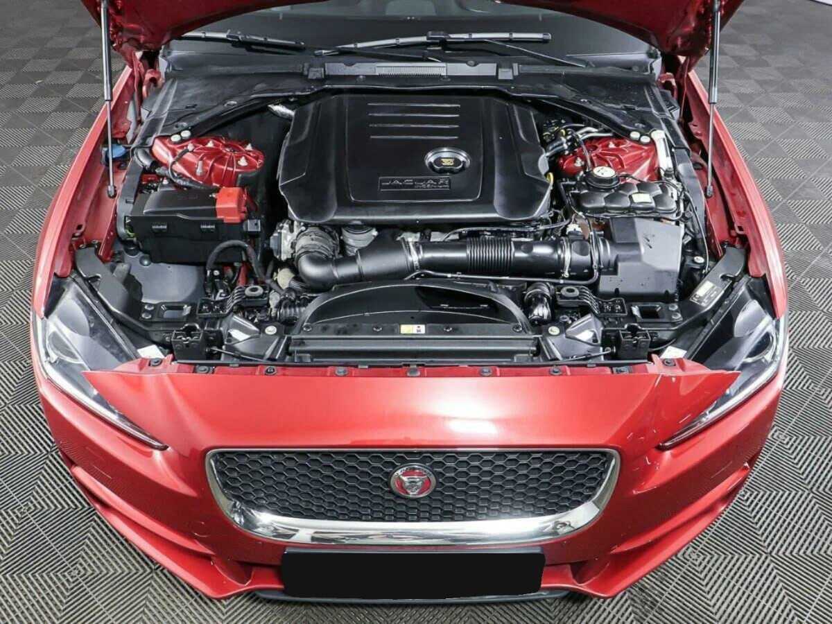 Jaguar XE, 2018 Фото №17